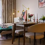 Apartament Soho Serenity By Aparo - Stadion Narodowy, Metro, Praga, Centrum, Balkon, Winda, Muzeum Neonów