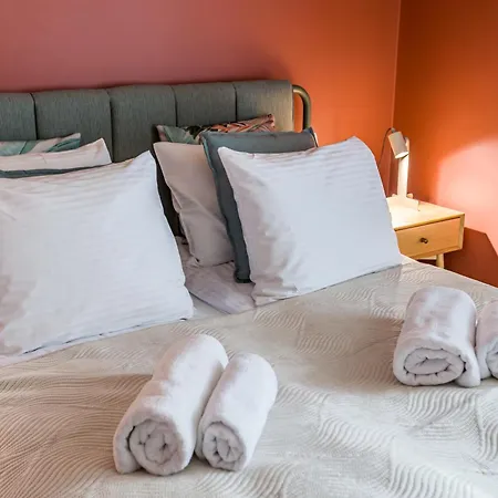 Appartement Soho Serenity By Aparo - Stadion Narodowy, Metro, Praga, Centrum, Balkon, Winda, Muzeum Neonow