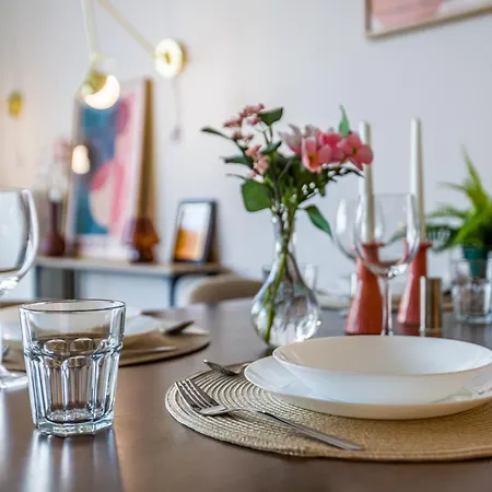 Soho Serenity By Aparo - Stadion Narodowy, Metro, Praga, Centrum, Balkon, Winda, Muzeum Neonow Appartement *