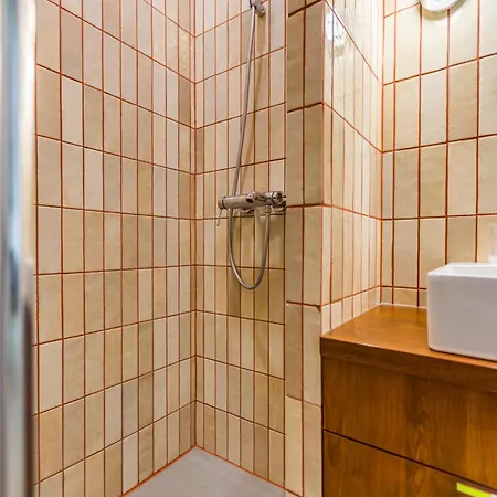 Soho Serenity By Aparo - Stadion Narodowy, Metro, Praga, Centrum, Balkon, Winda, Muzeum Neonow Apartment