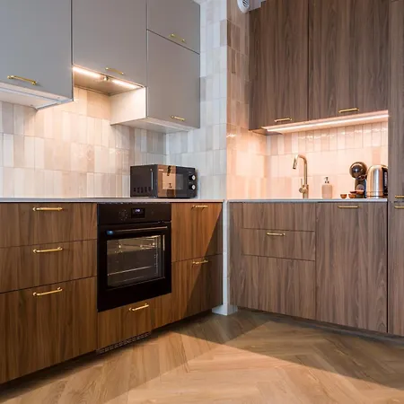 Appartement Soho Serenity By Aparo - Stadion Narodowy, Metro, Praga, Centrum, Balkon, Winda, Muzeum Neonow *