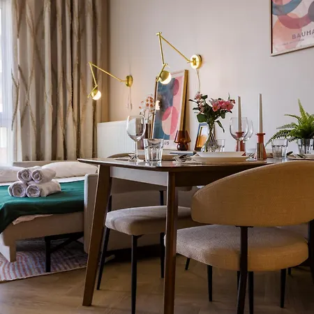 Appartement Soho Serenity By Aparo - Stadion Narodowy, Metro, Praga, Centrum, Balkon, Winda, Muzeum Neonow