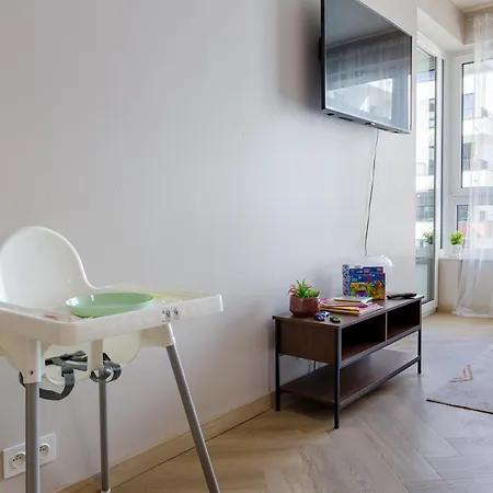 Soho Serenity By Aparo - Stadion Narodowy, Metro, Praga, Centrum, Balkon, Winda, Muzeum Neonow Appartement Warschau